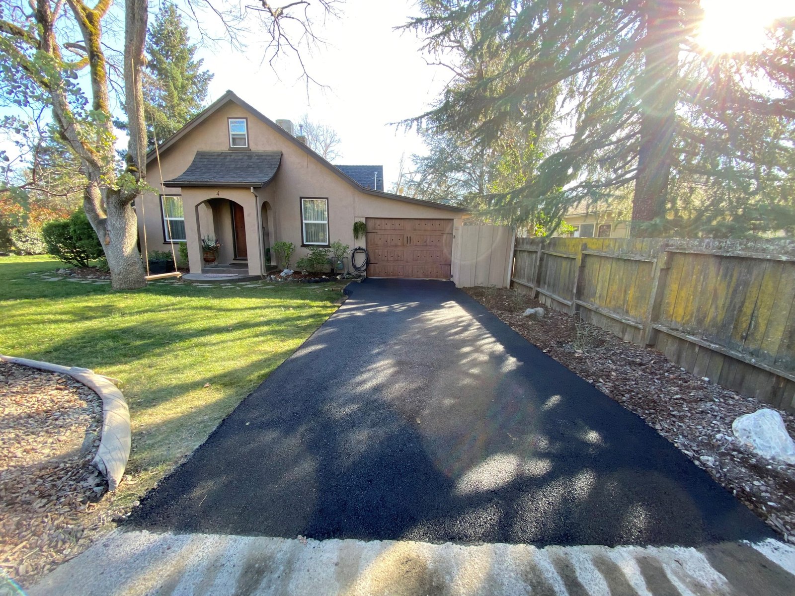 Finished commercial asphalt surface by Musser Sealcoat and Paving Inc.